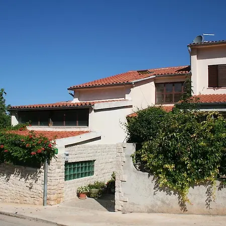 Apartman Mare *