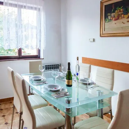 Apartman Mare *