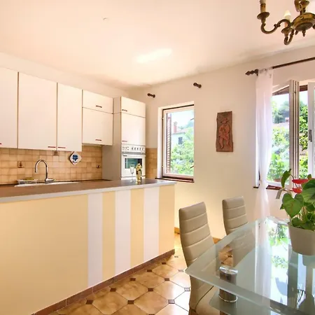 Mare Apartman