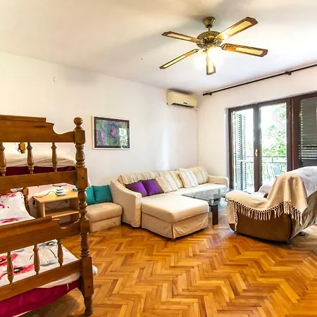 Apartament Mare Pula