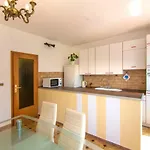 Mare Apartament